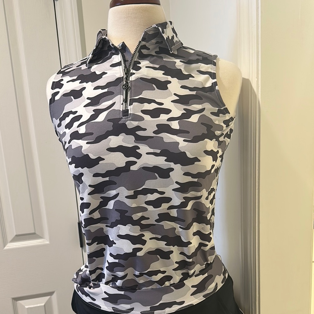 Belyn Key Gray Fitted Sleeveless Polo Tank Top & Ruffle Skort